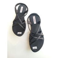 Women's sandals, trendy women's sandals, women's shoes, flat shoes, latest women's flat shoes