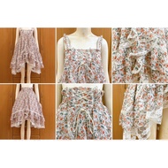 Super product Axes Femme 2-hand Japanese dress/skirt with 2 little flower straps and lace