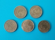 香港女皇硬幣(大一毫，尖皇冠)。不同年份共五個