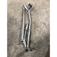 VOLKSWAGEN PASSAT B7 WIPER LINKAGE