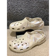 CROCS Classic Marbled Clog in Bone