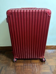 28吋紅色旅行喼