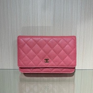 CHANEL香奈兒 WOC 金扣菱格皮鏈 顆粒牛皮 發財包珊瑚粉色
