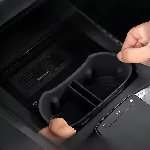 Suitable for Mercedes-Benz GLB220/EQB/GLA/A200L central control water cup pad storage box EQA suppli