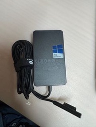 Microsoft Surface Pro 充電器