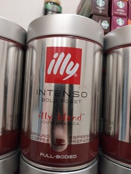 $120／2樽，illy Intenso 深焙研磨咖啡粉，以下是其主要特點： 
口感風味：屬於深焙咖啡（Bold Roast），口感濃郁飽滿，帶有可可及乾果的香氣，尾韻豐富。 
產品規格：採用100%