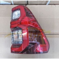 TOYOTA HILUX REVO GUN125 / ROCCO ROGUE 2015 - 2024 YEAR REAR TAIL LAMP ( LED ) / SMOKE TYPE]