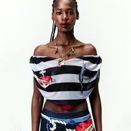 BLACKDOG BKK - SS2527 -Love money off-shoulder  เสื้อเปิดไหล่พิมพ์ลาย