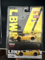 Mini GT LBWK 掛卡 lamborghini