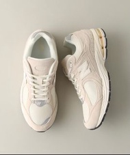 New Balance 2002R M2002RCC Beige