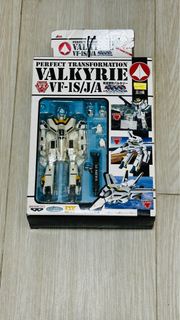Macross Perfect Transformation - Valkyrie VF-1S/J/A 20th Anniversary