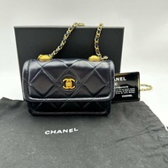 CHANEL shiny lamskin extra mini Flap 閃亮羊皮迷你豆腐包