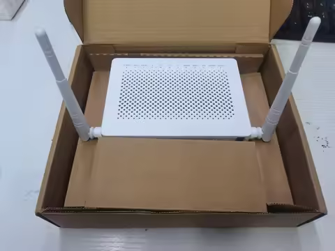 ZTE New Zxa10 F673a V9 Gpon Onu FTTH Fiber Optic Terminal 4GE 2USB WiFi 2.4G 5G Dual Band English Ve