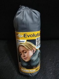 Cabeau inflatable pillow