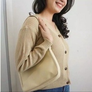 Cardigan Rajut Kancing Batok | Cardigan Rajut Crop