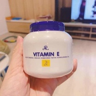 Vitamin E Anti-Aging Skin Moisturizer Thai