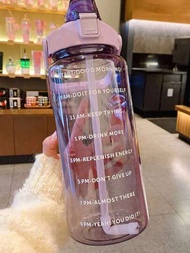 1 pieza botella de agua grande de PC de 750ml / 2L, Copa de paja portátil para deportes y fitness, adecuada para casa y viajes al aire libre