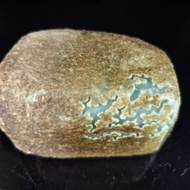 Premium Old Leather Shell Rough Stone, Size 11/7/7.5, Weight 1kg