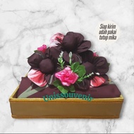 Bed sheet/mattress base