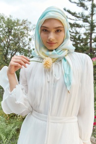 HP LUXE COLLECTION ฮิญาบสี่เหลี่ยม ลายปริ้นท์ แบรนด์ Hijab princess