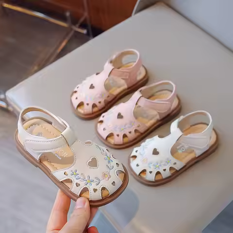 Girl Baby Sandals Spring Summer New Embroidered Closed Toe Soft Sole Chinese Style Flats Princess Sh