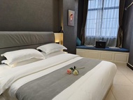 Ice and Fire Workshop Apartment