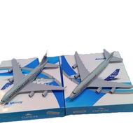 Qatar Airways A380/B747 Diecast Aircraft Model Collection 16cm x 14cm x 4cm Durable Collectible Item