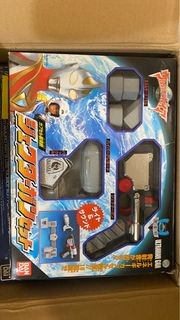 鹹蛋超人玩具系列