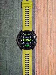 Garmin Forerunner 965 智能運動手錶香港行貨，有單有盒，2024年9月買入