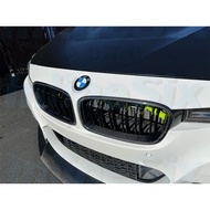 BMW F30 M3 Front Grill Double Line Carbon B946