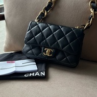 CHANEL 23P 羊皮粗鍊單肩包 粗鏈條腋下包- 黑金