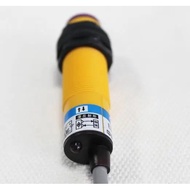 5PCS E3F-DS10C4 E3F-DS10B2 E3F-DS10P1 E3F-DS10P2 OMKQN Diffuse Photoelectric Sensor  M18  NPN PNP  R