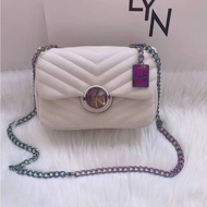 กระเป๋าลิน Lyn มาม่อนไทเท รุ่น 8 นิ้ว มีบริการเก็บปลายทาง มาพร้อมถุงผ้าป้ายเเท็ก หรูมาก