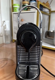 Nespresso Pixie 咖啡機 c60