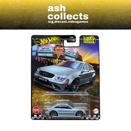 HOTWHEELS PREMIUM BOULEVARD 2008 MERCEDES-BENZ CLK 63 AMG BLACK SERIES