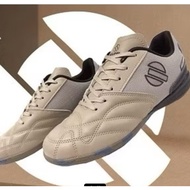 Kasut Futsal Original Quaser