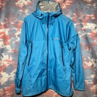 85% new montbell rain dancer jacket size M gore-tex gtx lightweight softshell windbreaker soft shell Blue 藍色防水拉鏈防水goretex有帽擋風擋雨外套 風䄛 雨䄛