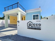 華欣市中心的4臥室別墅 - 380平方公尺/5間專用衛浴 (RICCO VILLA ริคโค้ วิลล่า 4 ห้องนอน 5 ห้องน้ำ)