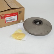 ชุดหน้าสัมผัสที่เคลื่อนที่ได้ของพูลเลย์ตาม (F.C.C.) สไลด์หลัง scoopy-I (17-19) แท้ศูนย์ฮอนด้า ราคา/1