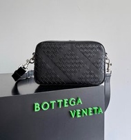 BV Bottega Veneta 小號相機包 黑色編織相機袋