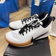 nike kobe mamba focus black white gum