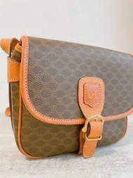 Celine vintage 中古袋 豆腐包 郵差袋 老花 啡花 凱旋門 Triomphe 斜孭
