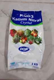 Pupuk KNO3 Putih DGW Crystal Kemasan 2 Kg