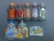 幪面超人 Build 瓶扭蛋