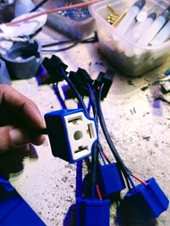 Soket lampu H4 motor atau mobil anti panas