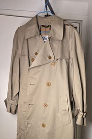 Burberry 經典風衣外套