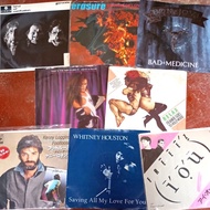 7 INCH SGL EP - Dead Or Alive ERASURE Bon Jovi FRANKIE Whitney Genesis FREEEZ Kenny Loggins HITS 80s