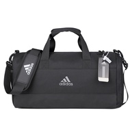 Adidas backpack กระเป๋ายิม กระเป๋าฝึกซ้อม ผู้ชาย กระเป๋าเดินทางความจุขนาดใหญ่ ผู้หญิง บาสเก็ตบอล ฟุตบอล กระเป๋าสะพาย กีฬา messenger กระเป๋าเดินทา HOT ●8/27✶◊♛