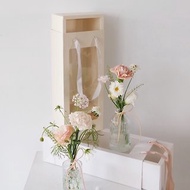 康乃馨小提盒組 附玻璃花器 母親節花禮 母親節禮物 鮮花