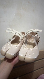 Nike 分趾鞋 Rift Buckle女裝 US 6